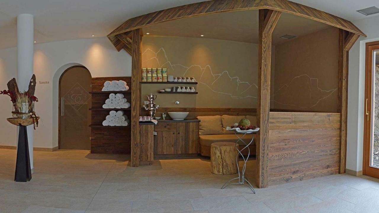 Hotel Trenker Браєс Екстер'єр фото