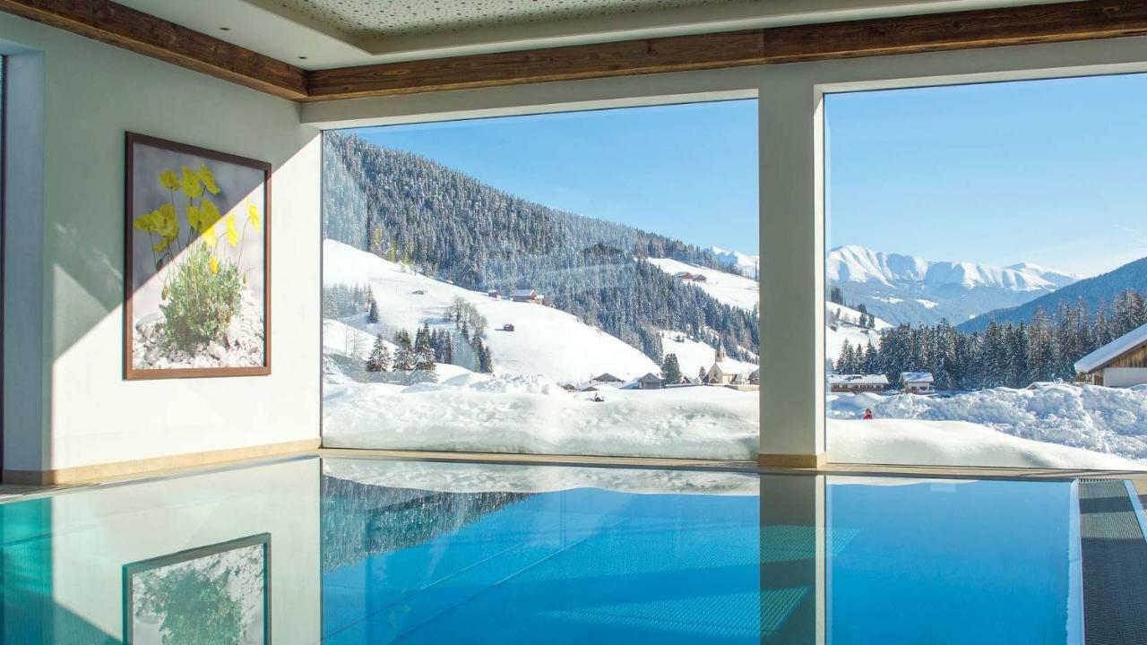 Hotel Trenker Браєс Екстер'єр фото